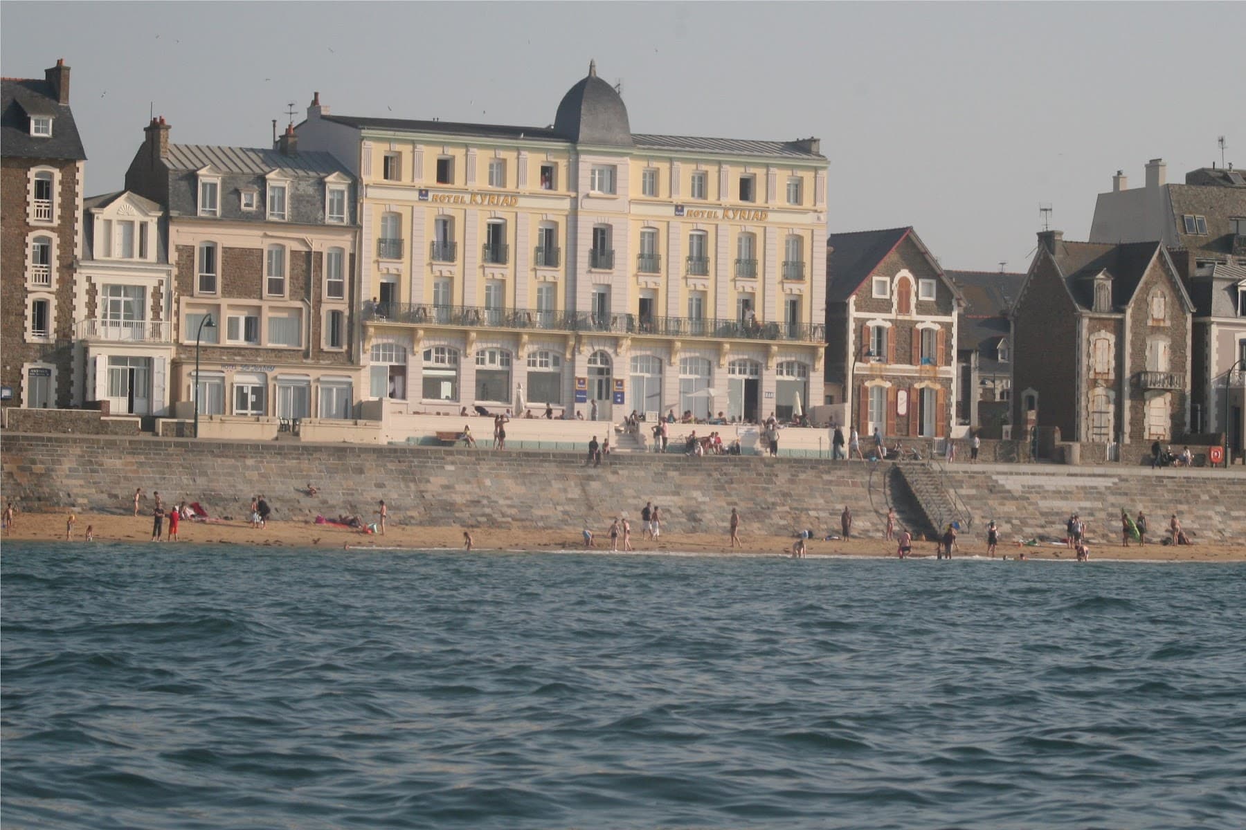 Kyriad Saint-Malo Plage